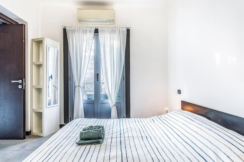 Ad Un Passo Dal Duomo Elegante Appartamento Wifi Μιλάνο Εξωτερικό φωτογραφία
